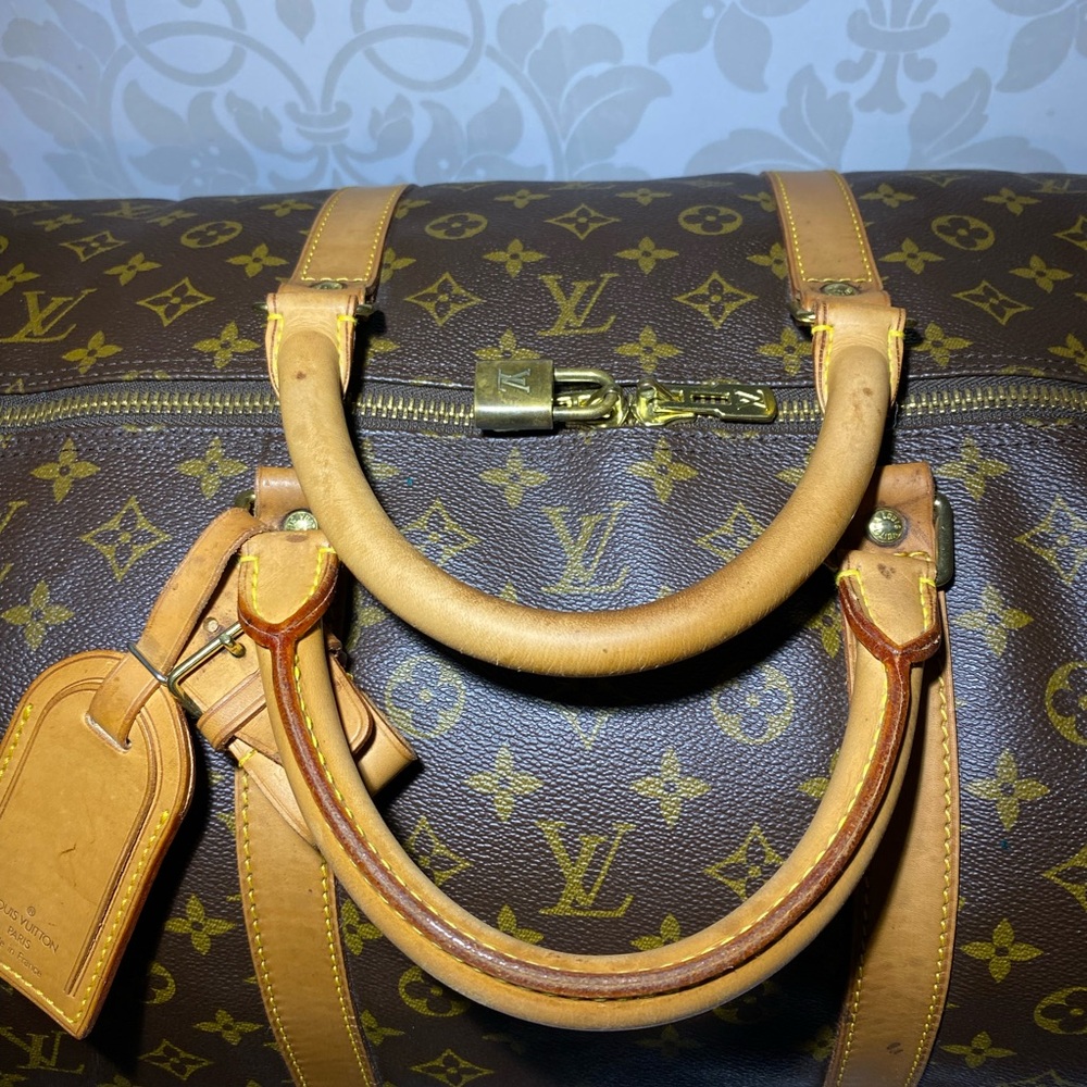 LV Keepall Bandouliere 60 Monogram Vtg in EUC Authentic - Picture 5 of 14